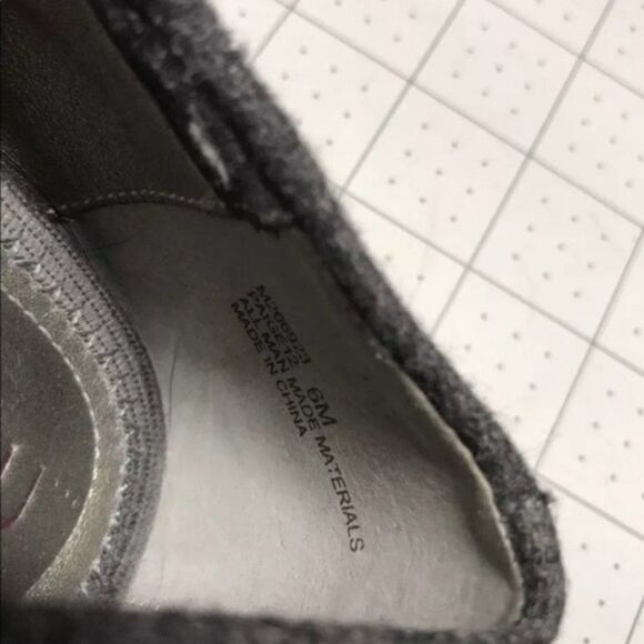 Me Too Shoes Grey Wool Bow Pointy Ballet Flats Y - Picture 7 of 13